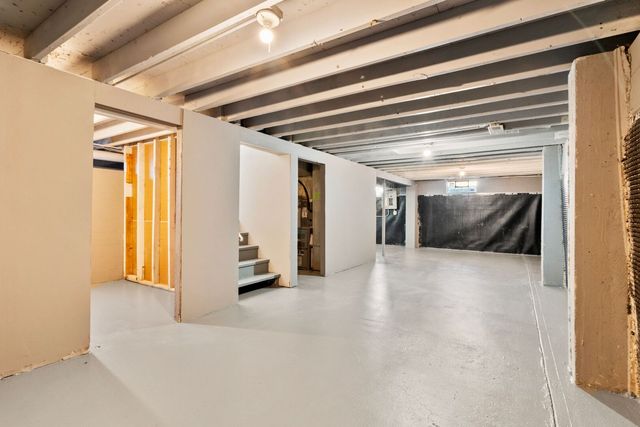 821 Penfield Avenue, Joliet, IL 60433