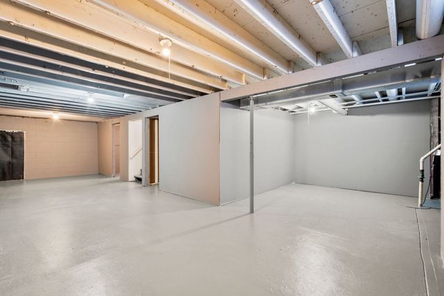 821 Penfield Avenue, Joliet, IL 60433