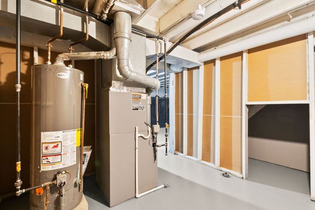 821 Penfield Avenue, Joliet, IL 60433