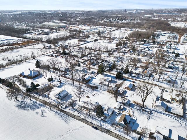 821 Penfield Avenue, Joliet, IL 60433