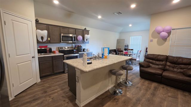 409 Samuel Street, Denton, TX 76207