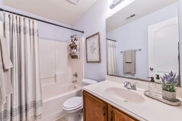 383 Ward Lane, Alvin, TX 77511