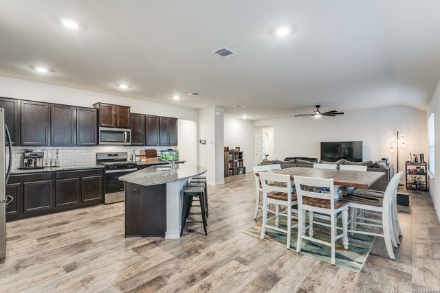 155 Firetail, San Antonio, TX 78253