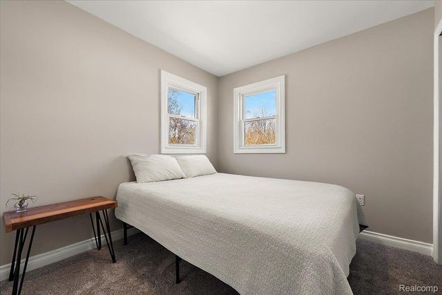 5275 Lake Grove Drive, White Lake Charter Township, MI 48383