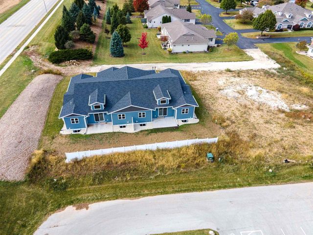 922 VOGT LANE, Chilton, WI 53014