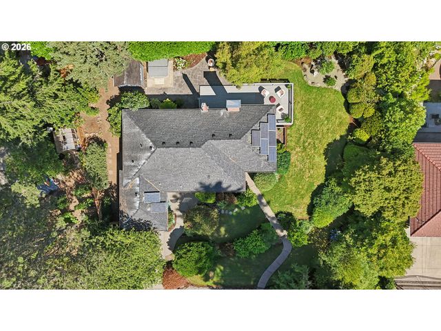 7250 Sw BENZ PARK Dr, Portland, OR 97225