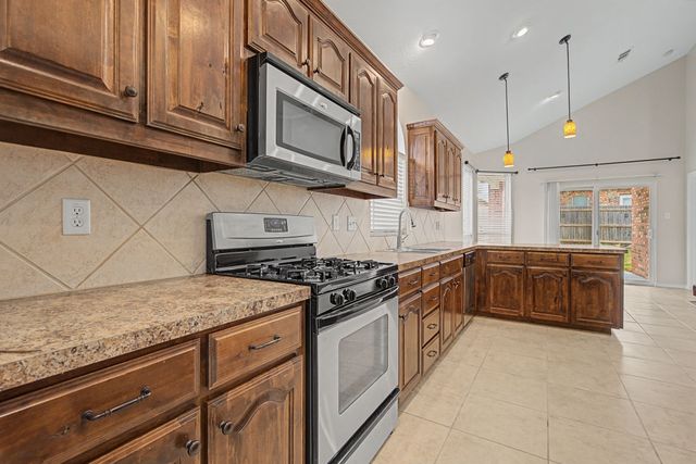 4104 Ellenboro Lane, Fort Worth, TX 76244