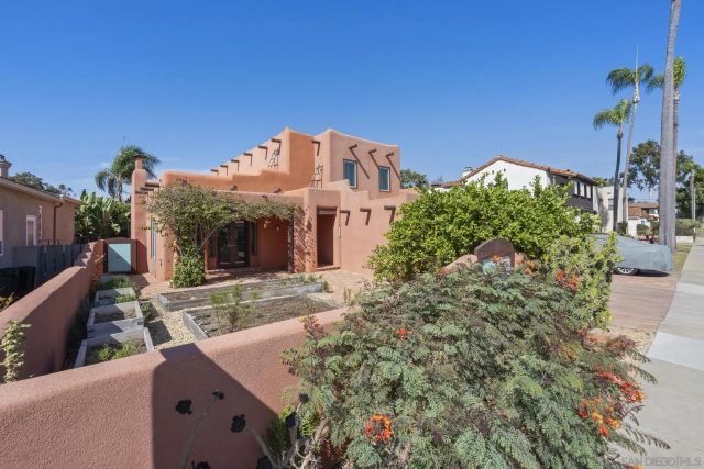 4408 Braeburn Rd, San Diego, CA 92116