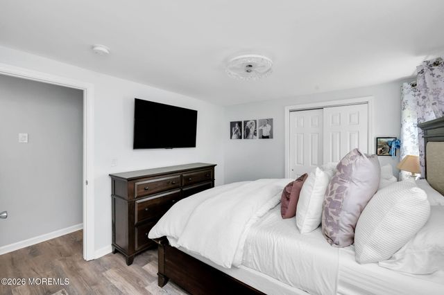 238 Forepeak Avenue, Beachwood, NJ 08722