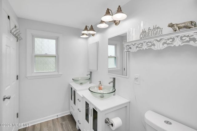 238 Forepeak Avenue, Beachwood, NJ 08722