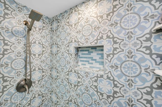 238 Forepeak Avenue, Beachwood, NJ 08722