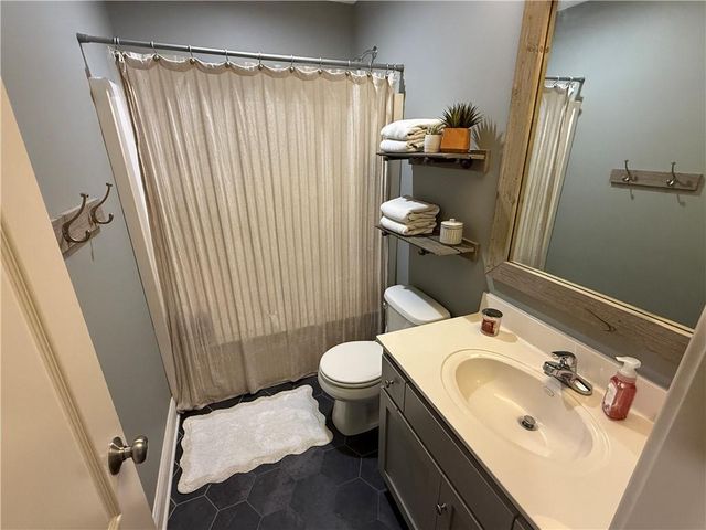 7224 E 163rd Terrace, Belton, MO 64012