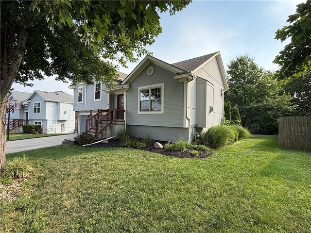 7224 E 163rd Terrace, Belton, MO 64012
