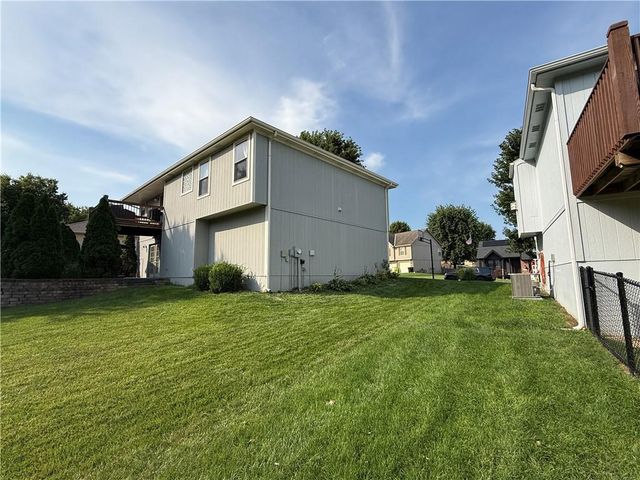 7224 E 163rd Terrace, Belton, MO 64012