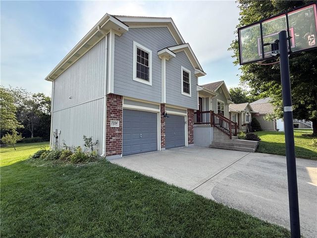 7224 E 163rd Terrace, Belton, MO 64012