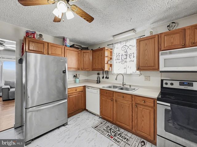 3610 S SALEM CHURCH RD, Dover, PA 17315