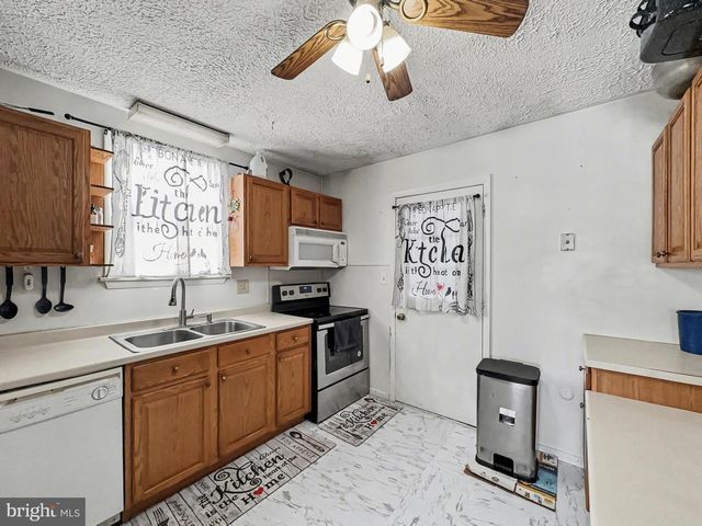 3610 S SALEM CHURCH RD, Dover, PA 17315