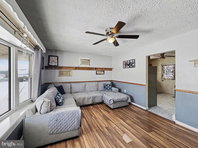 3610 S SALEM CHURCH RD, Dover, PA 17315