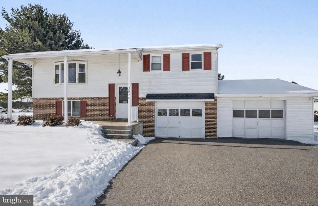 3610 S SALEM CHURCH RD, Dover, PA 17315