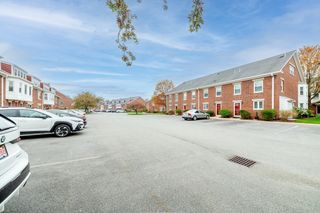 148 Quincy Shore Dr 43, Quincy, MA 02171