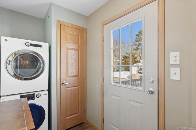 1661 Old Country Road 353, Riverhead, NY 11901