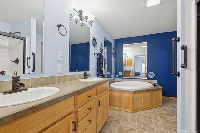 1661 Old Country Road 353, Riverhead, NY 11901