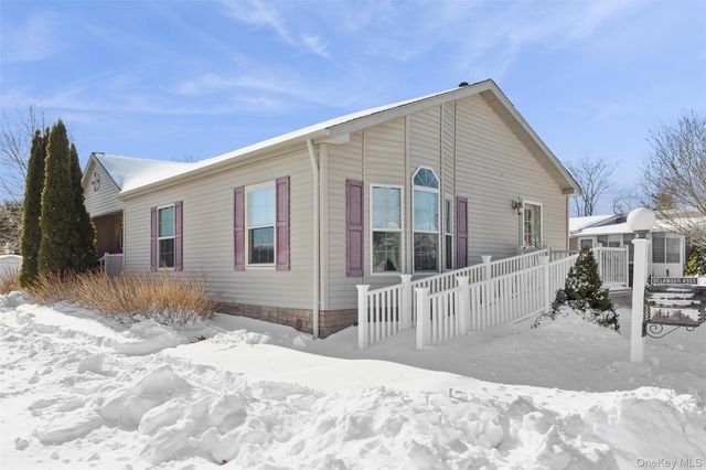 1661 Old Country Road 353, Riverhead, NY 11901