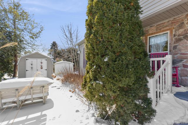 1661 Old Country Road 353, Riverhead, NY 11901