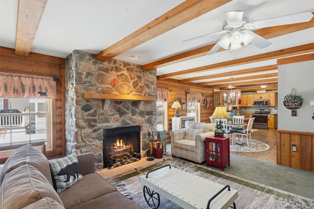 1661 Old Country Road 353, Riverhead, NY 11901