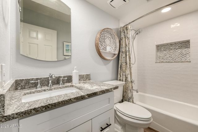 10010 E SUNNYSLOPE Lane, Scottsdale, AZ 85258