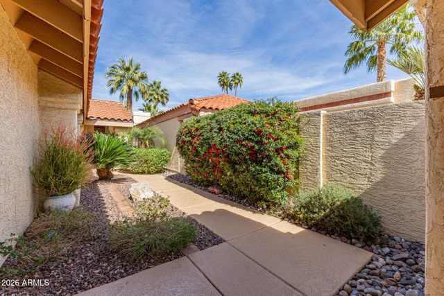 10010 E SUNNYSLOPE Lane, Scottsdale, AZ 85258