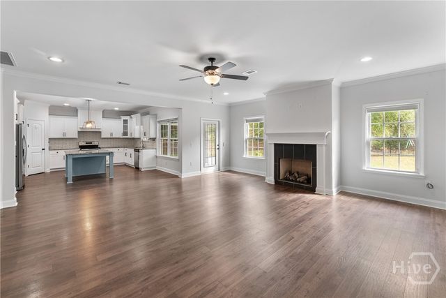 385 Timberland Circle, Richmond Hill, GA 31324