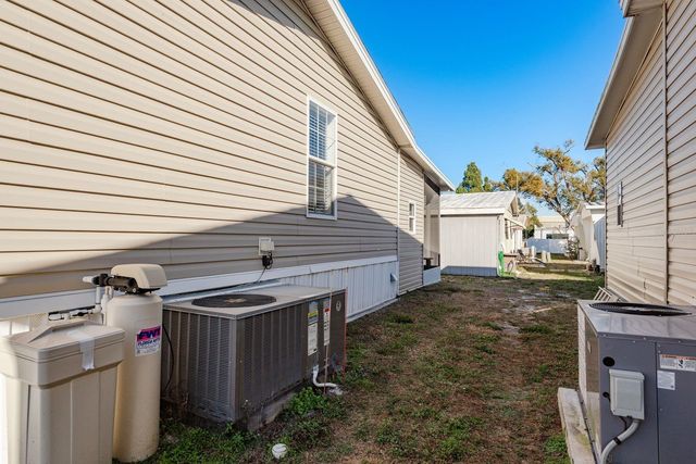 20000 US HIGHWAY 19 N 705, Clearwater, FL 33764