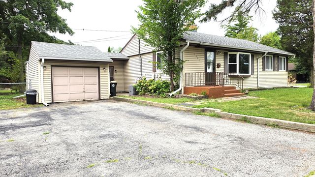 1201 E Euclid Avenue, Arlington Heights, IL 60004