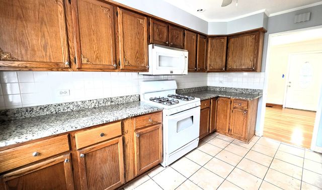 1201 E Euclid Avenue, Arlington Heights, IL 60004