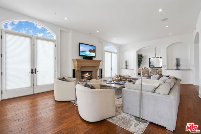 420 S HAMEL Road PH1, Los Angeles, CA 90048