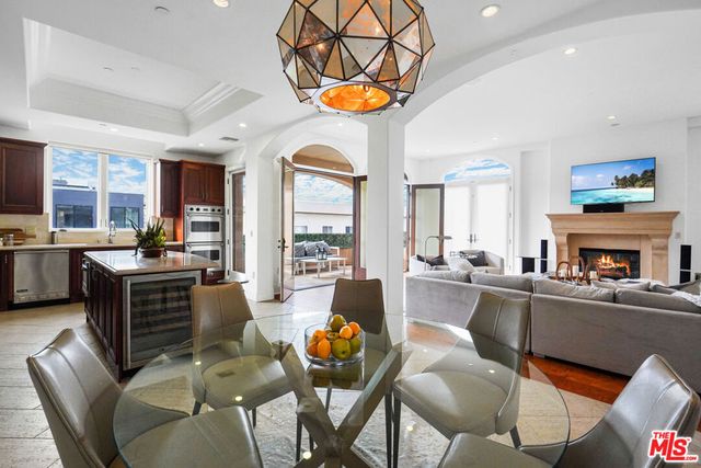 420 S HAMEL Road PH1, Los Angeles, CA 90048