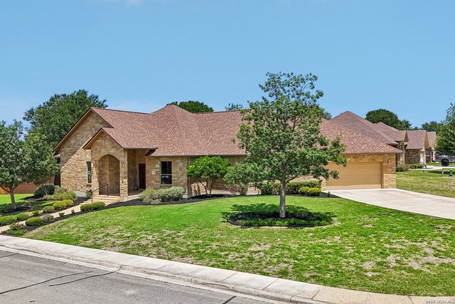 1139 CREEKSIDE POND RD, Seguin, TX 78155