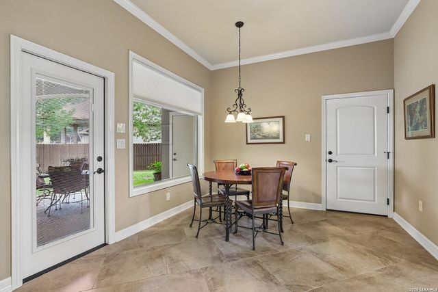 1139 CREEKSIDE POND RD, Seguin, TX 78155