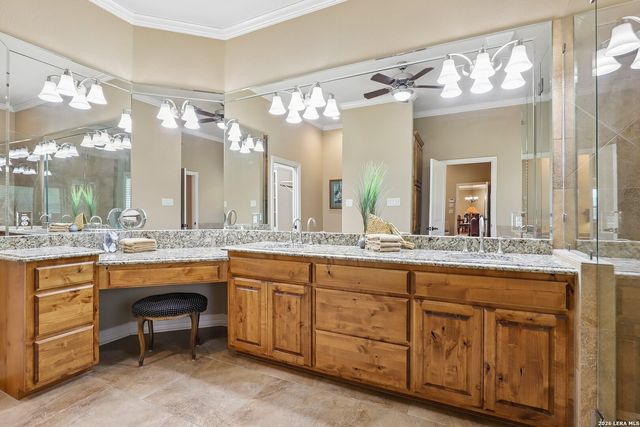 1139 CREEKSIDE POND RD, Seguin, TX 78155