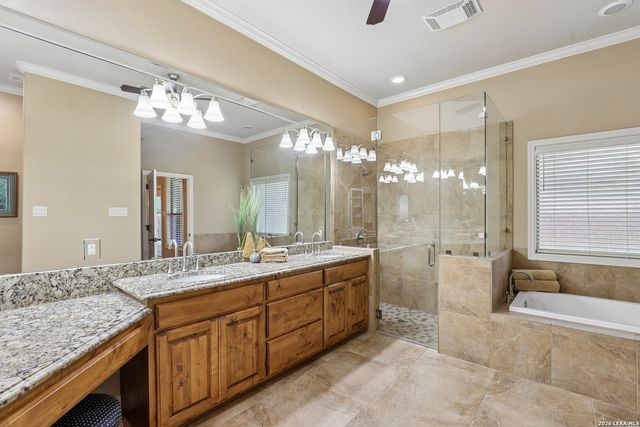 1139 CREEKSIDE POND RD, Seguin, TX 78155