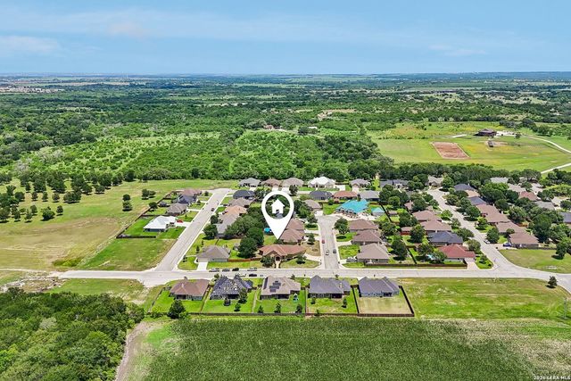 1139 CREEKSIDE POND RD, Seguin, TX 78155
