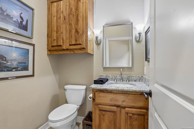 1139 CREEKSIDE POND RD, Seguin, TX 78155