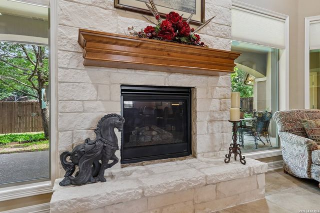 1139 CREEKSIDE POND RD, Seguin, TX 78155