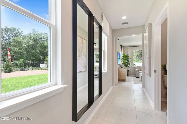 6059 CROSSROADS STATION Drive, Jacksonville, FL 32205