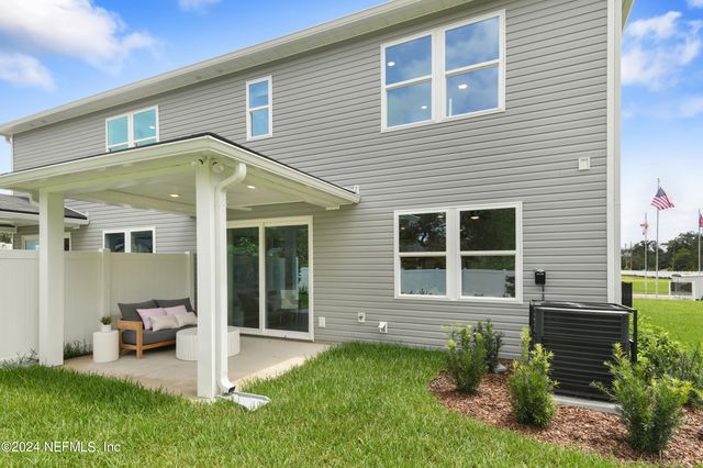 6059 CROSSROADS STATION Drive, Jacksonville, FL 32205