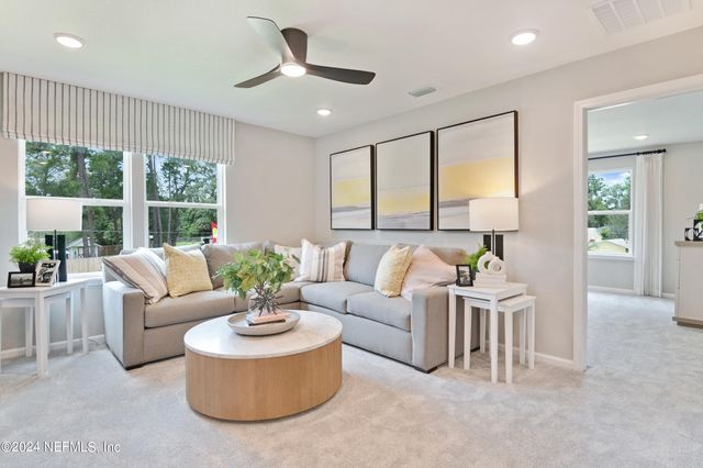 6059 CROSSROADS STATION Drive, Jacksonville, FL 32205