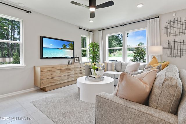 6059 CROSSROADS STATION Drive, Jacksonville, FL 32205