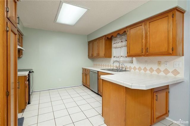 1711 Sun Street, Mission, TX 78572