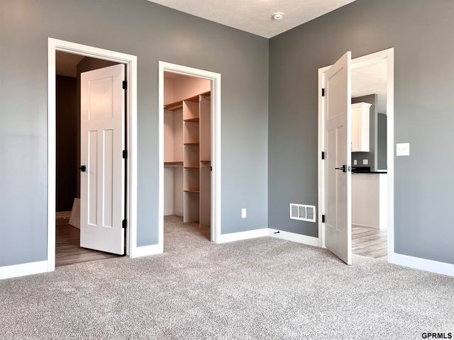 290 N 19th Street, Geneva, NE 68361